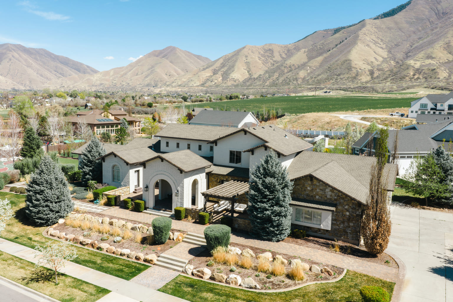 Real Estate Property Image 6